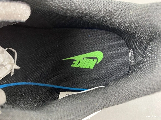 Jaxx Field Zoom 2 DailyWear HQ3061-104 Nike SP 0819